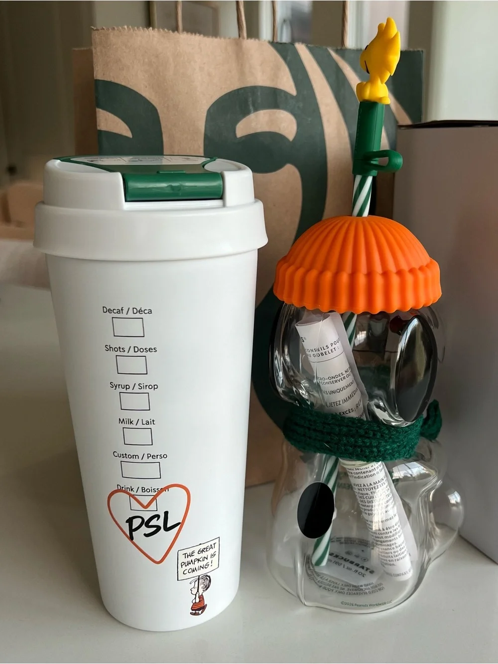 Starbucks peanuts snoopy